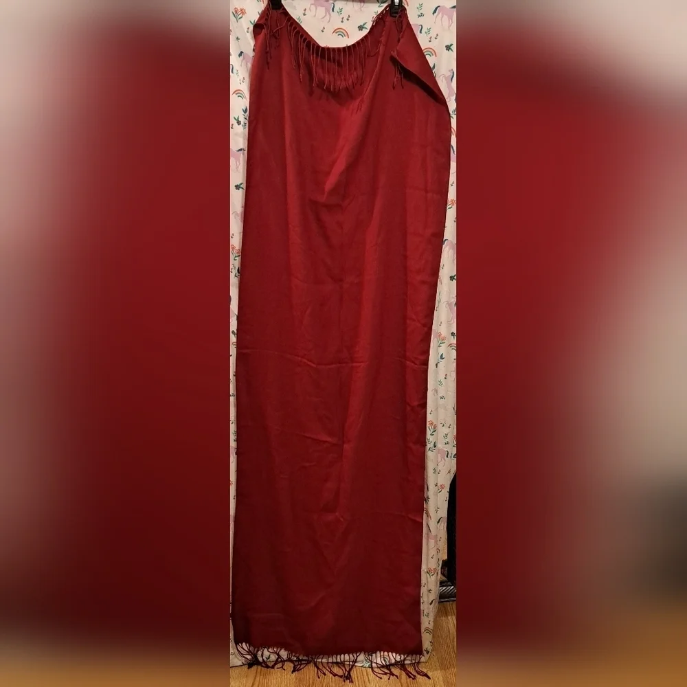 Vintage Larioseta Vibrant Red Viscose Blend Soft Casual Scarf Wrap w/ Fringe